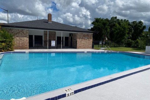 Condo in Orlando, Florida, 1 bedroom  № 1878300 - photo 13