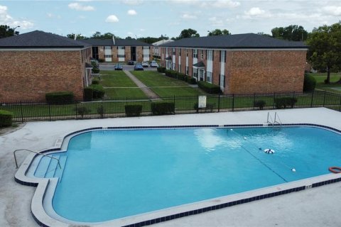 Condo in Orlando, Florida, 1 bedroom  № 1878300 - photo 15