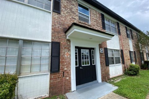 Condo in Orlando, Florida, 1 bedroom  № 1878300 - photo 1