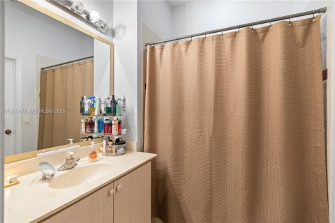 Купить таунхаус в Хомстед, Флорида 3 спальни, 116.13м2, № 1984618 - фото 11