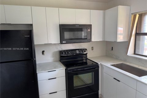 Apartment in Hialeah, Florida 2 bedrooms, 71.53 sq.m. № 2003256