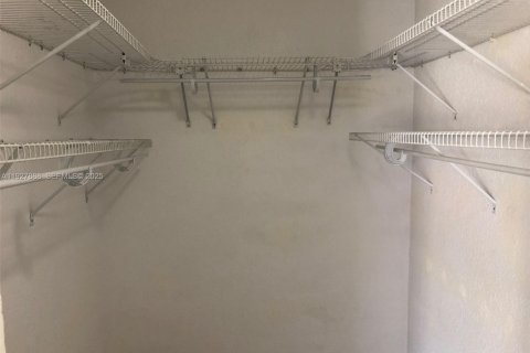 Copropriété à louer à Miami, Floride: 1 chambre, 65.87 m2 № 2193590 - photo 10