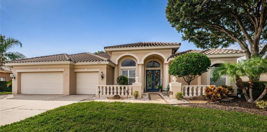Casa en Trinity, Florida 4 dormitorios, 257.8 m2 № 1904172