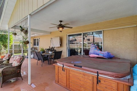 Villa ou maison à vendre à Palmetto, Floride: 3 chambres, 137.96 m2 № 2437362 - photo 20
