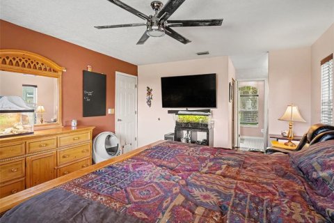 Villa ou maison à vendre à Palmetto, Floride: 3 chambres, 137.96 m2 № 2437362 - photo 12
