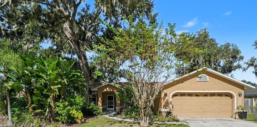 Villa ou maison à Palmetto, Floride 3 chambres, 137.96 m2 № 2437362