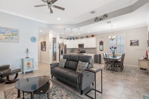 House in Vero Beach, Florida 3 bedrooms, 149.02 sq.m. № 1919080 - photo 6