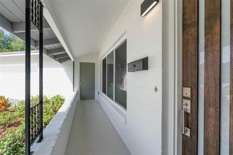 House in Orlando, Florida 3 bedrooms, 171.87 sq.m. № 1883962 - photo 3