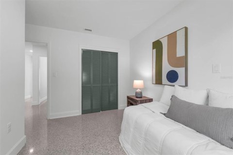 House in Orlando, Florida 3 bedrooms, 171.87 sq.m. № 1883962 - photo 24
