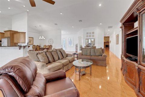 Casa en venta en Naples, Florida, 4 dormitorios, 455.31 m2 № 1878817 - foto 9