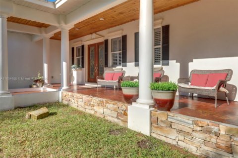 Casa en venta en Naples, Florida, 4 dormitorios, 455.31 m2 № 1878817 - foto 3