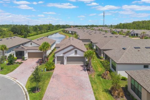 House in Kissimmee, Florida 2 bedrooms, 153.75 sq.m. № 1912202 - photo 4