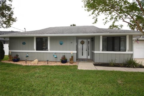 Villa ou maison à louer à Palm Coast, Floride: 2 chambres, 118.26 m2 № 1564895 - photo 2