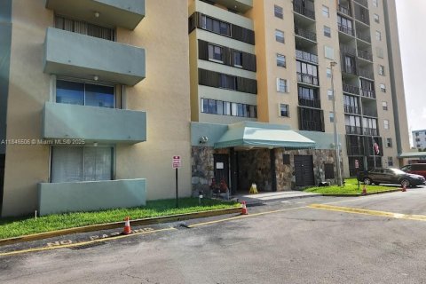 Condominio en venta en Miami, Florida, 2 dormitorios, 86.86 m2 № 1845653 - foto 16