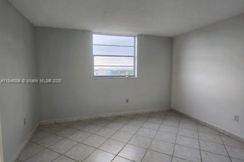 Condominio en venta en Miami, Florida, 2 dormitorios, 86.86 m2 № 1845653 - foto 5