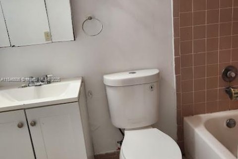 Condominio en venta en Miami, Florida, 2 dormitorios, 86.86 m2 № 1845653 - foto 11