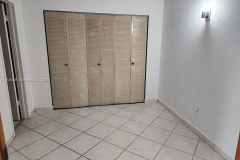 Condominio en venta en Miami, Florida, 2 dormitorios, 86.86 m2 № 1845653 - foto 12
