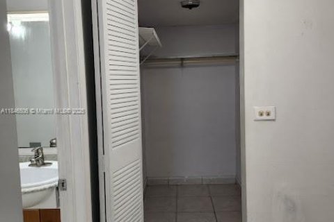 Condominio en venta en Miami, Florida, 2 dormitorios, 86.86 m2 № 1845653 - foto 6