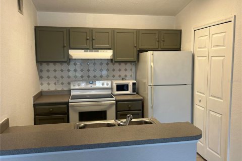 Condominio en alquiler en Orlando, Florida, 1 dormitorio, 51.84 m2 № 1901627 - foto 27