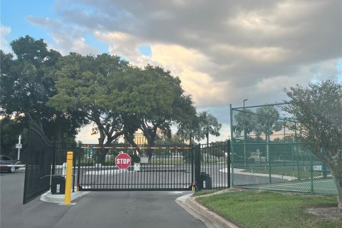 Condominio en alquiler en Orlando, Florida, 1 dormitorio, 51.84 m2 № 1901627 - foto 11