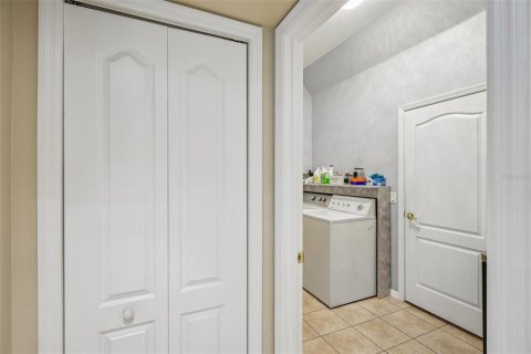 Купить виллу или дом в Гудзон, Флорида 7 комнат, 202.99м2, № 2423918 - фото 24