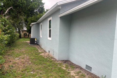 Villa ou maison à vendre à Auburndale, Floride: 4 chambres, 113.81 m2 № 2413434 - photo 23