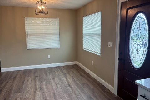 Villa ou maison à vendre à Auburndale, Floride: 4 chambres, 113.81 m2 № 2413434 - photo 6