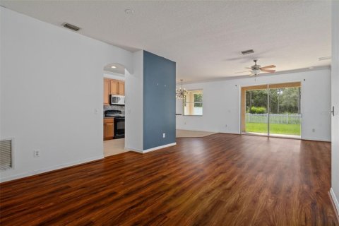 Casa en venta en Spring Hill, Florida, 3 dormitorios, 147.53 m2 № 1850110 - foto 9