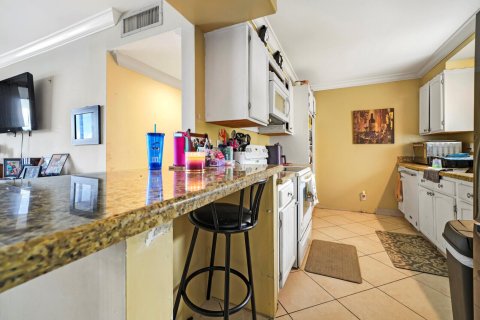 Condo à Boynton Beach, Floride, 2 chambres  № 2407604