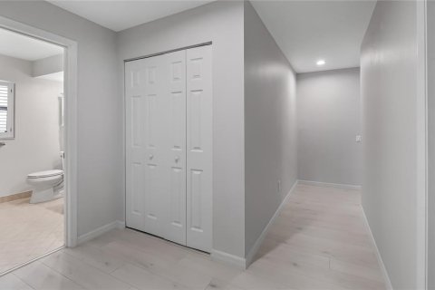 House in Orlando, Florida 4 bedrooms, 205.96 sq.m. № 1804707 - photo 30