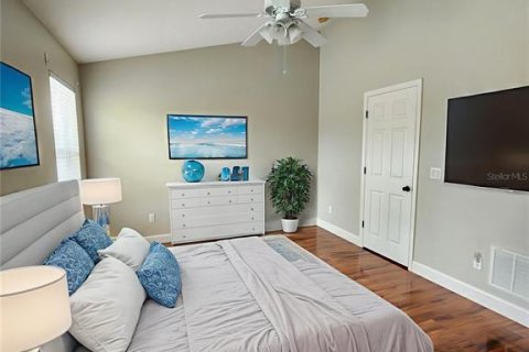 House in Orlando, Florida 3 bedrooms, 126.35 sq.m. № 1883143 - photo 24