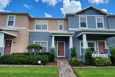 House in Orlando, Florida 3 bedrooms, 126.35 sq.m. № 1883143 - photo 1