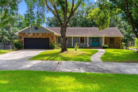 House in Riverview, Florida 3 bedrooms, 232.35 sq.m. № 2102295