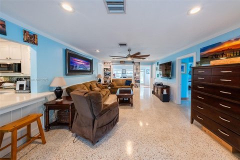 Casa en venta en Delray Beach, Florida, 4 dormitorios, 155.7 m2 № 1849094 - foto 9