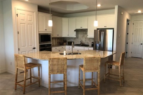 House in LAKEWOOD NATIONAL in Bradenton, Florida 3 bedrooms, 208.66 sq.m. № 1295887 - photo 13