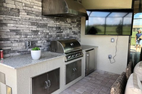 House in LAKEWOOD NATIONAL in Bradenton, Florida 3 bedrooms, 208.66 sq.m. № 1295887 - photo 19