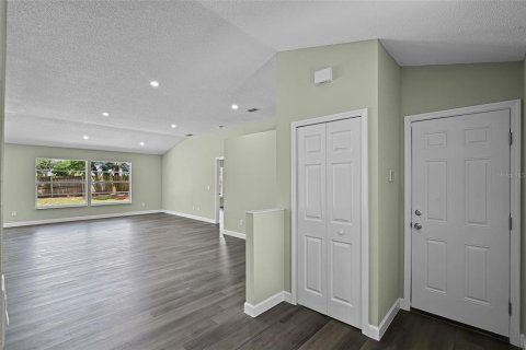 House in Orlando, Florida 3 bedrooms, 155.89 sq.m. № 1843967 - photo 6