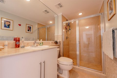 Купить кондоминиум в Майами, Флорида 2 спальни, 113.99м2, № 2145911 - фото 17