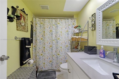 Copropriété à vendre à Pembroke Pines, Floride: 2 chambres, 126.72 m2 № 1871780 - photo 26