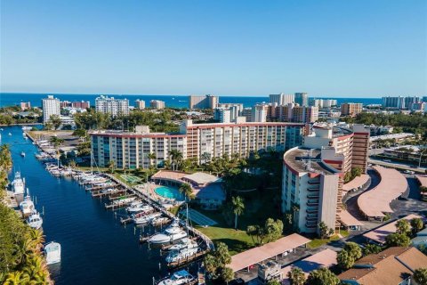 Copropriété à vendre à Pompano Beach, Floride: 1 chambre, 65.96 m2 № 2431292 - photo 2