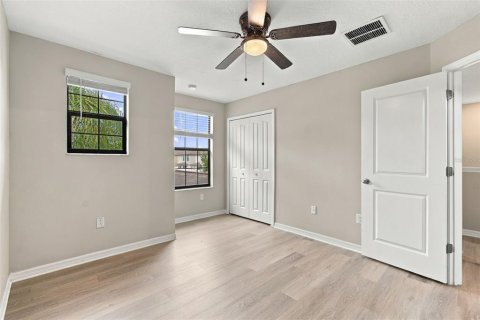Villa ou maison à vendre à Tampa, Floride: 4 chambres, 195.93 m2 № 2422750 - photo 21