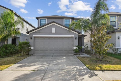 Villa ou maison à Tampa, Floride 4 chambres, 195.93 m2 № 2422750