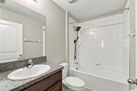 Villa ou maison à vendre à Tampa, Floride: 4 chambres, 195.93 m2 № 2422750 - photo 19