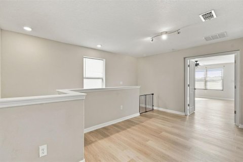 Villa ou maison à vendre à Tampa, Floride: 4 chambres, 195.93 m2 № 2422750 - photo 14