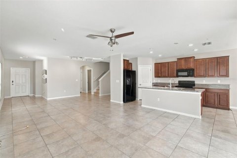 Villa ou maison à vendre à Tampa, Floride: 4 chambres, 195.93 m2 № 2422750 - photo 6