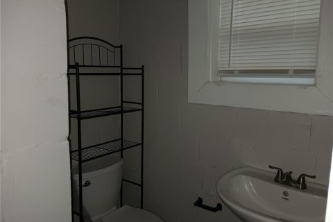 House in Bartow, Florida 1 bedroom, 60.39 sq.m. № 2403672 - photo 13