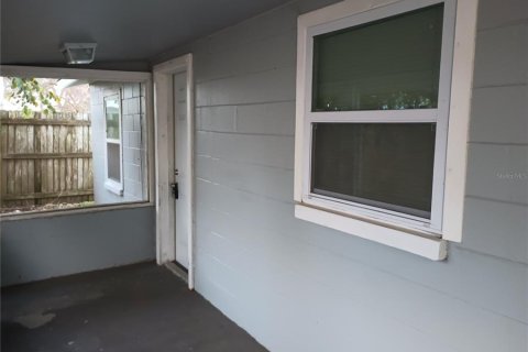 House in Bartow, Florida 1 bedroom, 60.39 sq.m. № 2403672 - photo 3