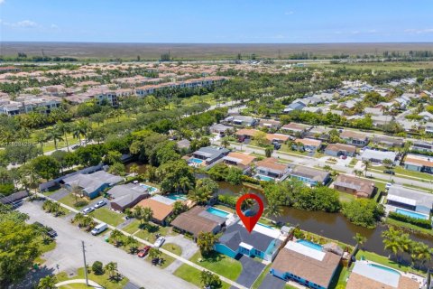 Villa ou maison à vendre à Sunrise, Floride: 3 chambres, 126.72 m2 № 1937995 - photo 30