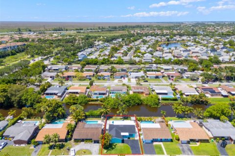 Villa ou maison à vendre à Sunrise, Floride: 3 chambres, 126.72 m2 № 1937995 - photo 29
