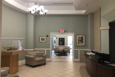 Condo in Coral Gables, Florida, 1 bedroom  № 1996554 - photo 5